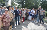 На месте находки первой берестяной грамоты открыт памятный знак