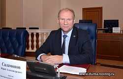 Юрий Саламонов вручил областную награду боровичскому общественнику