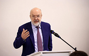 Встреча с председателем комитета по государственному строительству и законодательству ГосДумы Павлом Крашенинниковым