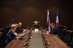 На заседании комитета депутаты обсудили плановые ремонты дорог и обновление автопарка пассажирского транспорта