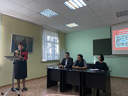 Ольга Борисова провела встречу со студентами института непрерывного педагогического образования НовГУ