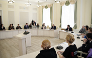 Юрий Бобрышев рассказал студентам НовГУ об истории парламентаризма в России и ответил на их вопросы
