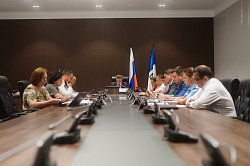 Комитет по законодательству и местному самоуправлению рассмотрел 17 вопросов