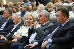 Депутаты приняли участие во встрече губернатора Александра Дронова с жителями Великого Новгорода
