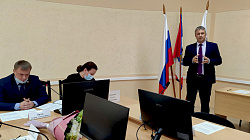 Олег Стрыгин принял участие в заседании совета депутатов г. Боровичи