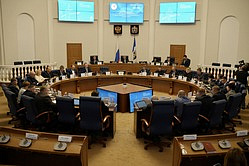Проект закона об областном бюджете на 2023-2025 гг. принят в первом чтении